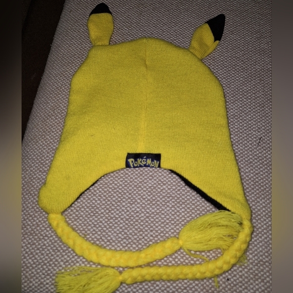 A Pikachu toboggan with ears and straps. Pokemon, like new. - Picture 2 of 4